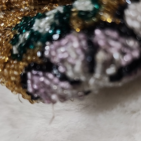 VINTAGE  BEADED HAND BAG. - Picture 2 of 10